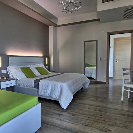 Hotel Ristorante Sole Resort Marotta Esterno foto