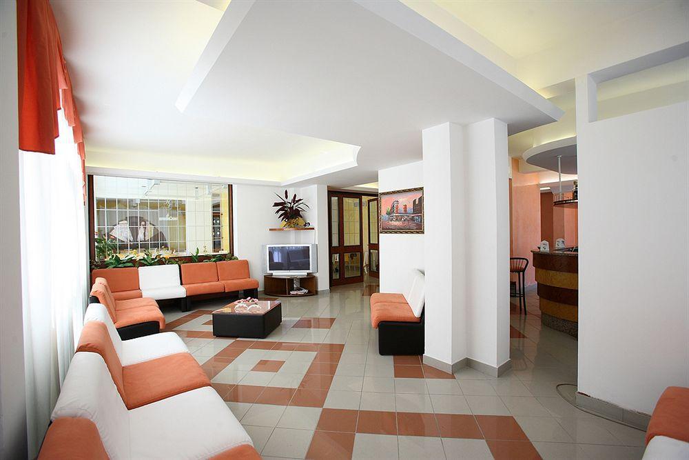 Hotel Ristorante Sole Resort Marotta Esterno foto