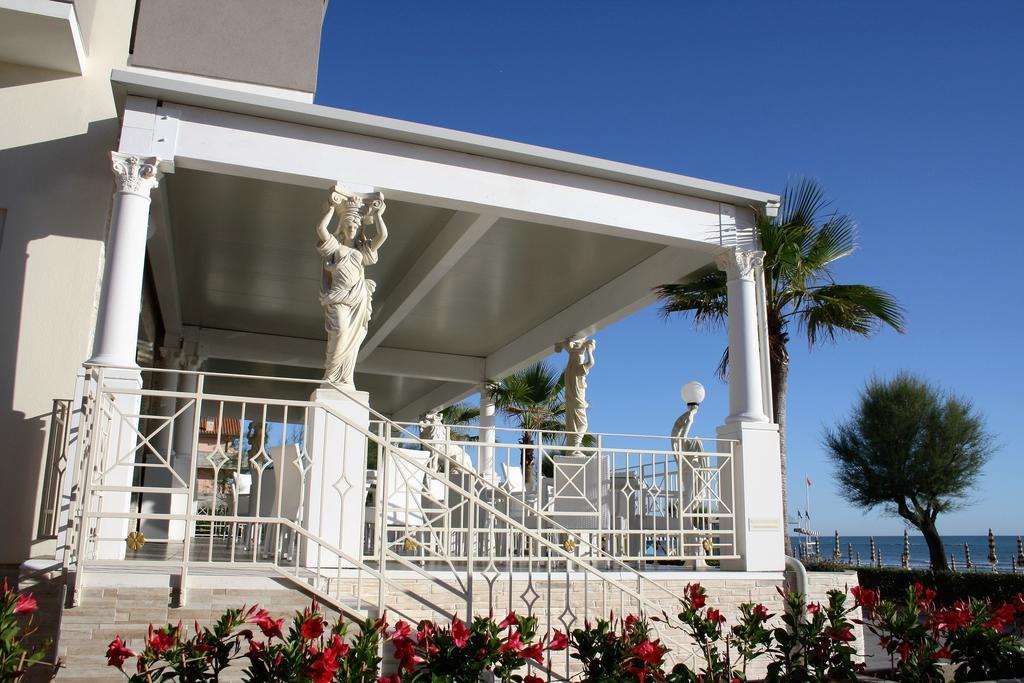 Hotel Ristorante Sole Resort Marotta Esterno foto