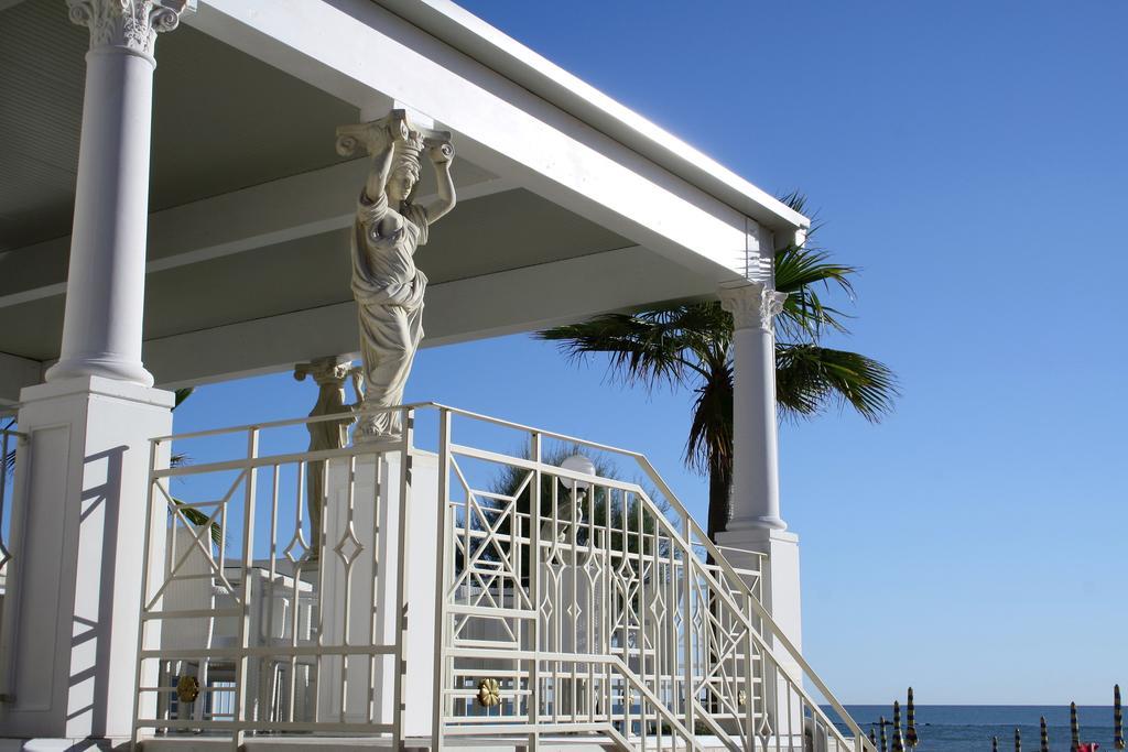 Hotel Ristorante Sole Resort Marotta Esterno foto