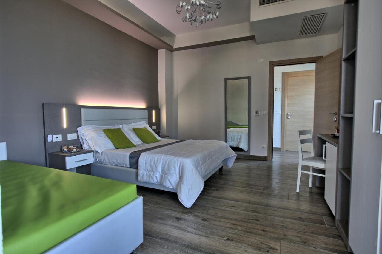 Hotel Ristorante Sole Resort Marotta Esterno foto