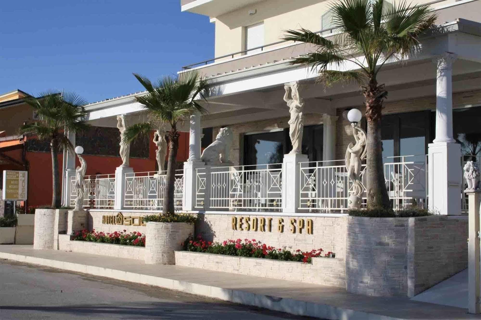 Hotel Ristorante Sole Resort Marotta Esterno foto