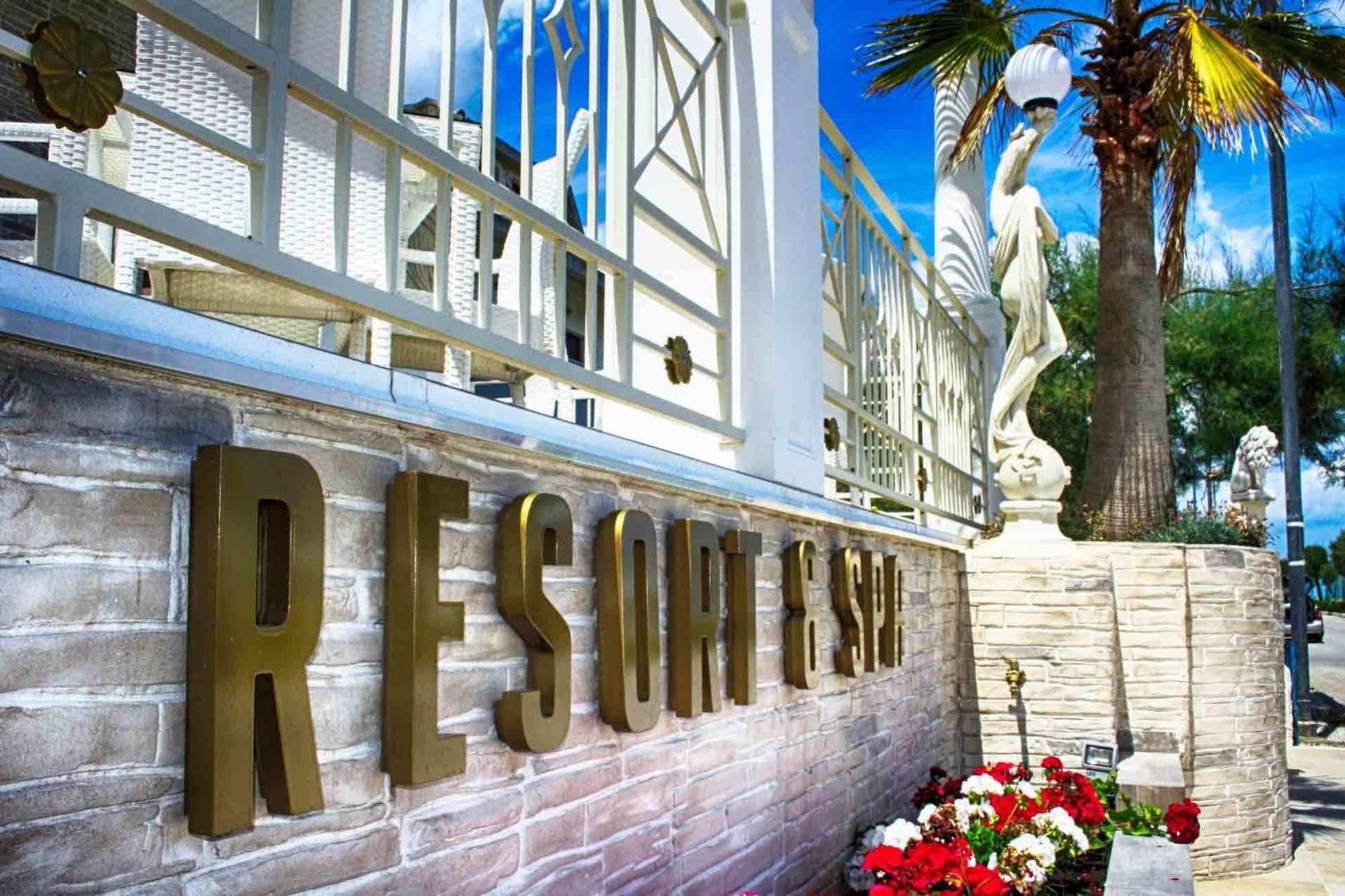 Hotel Ristorante Sole Resort Marotta Esterno foto